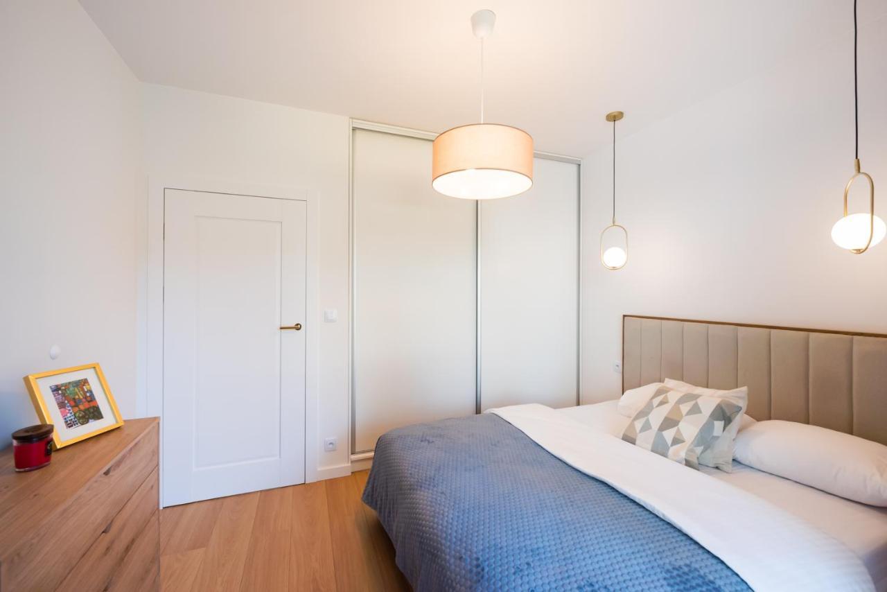 Wola Marble Apartment ワルシャワ エクステリア 写真