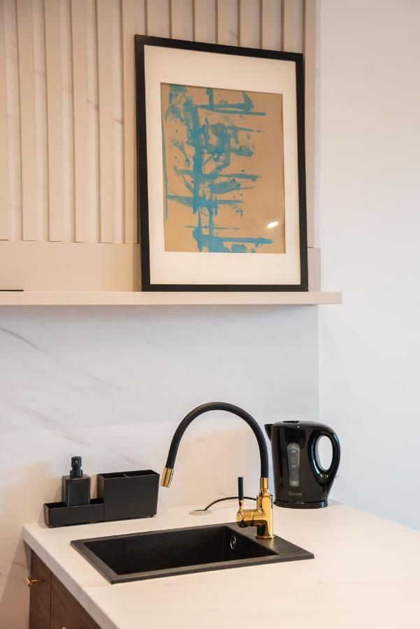 Wola Marble Apartment ワルシャワ エクステリア 写真