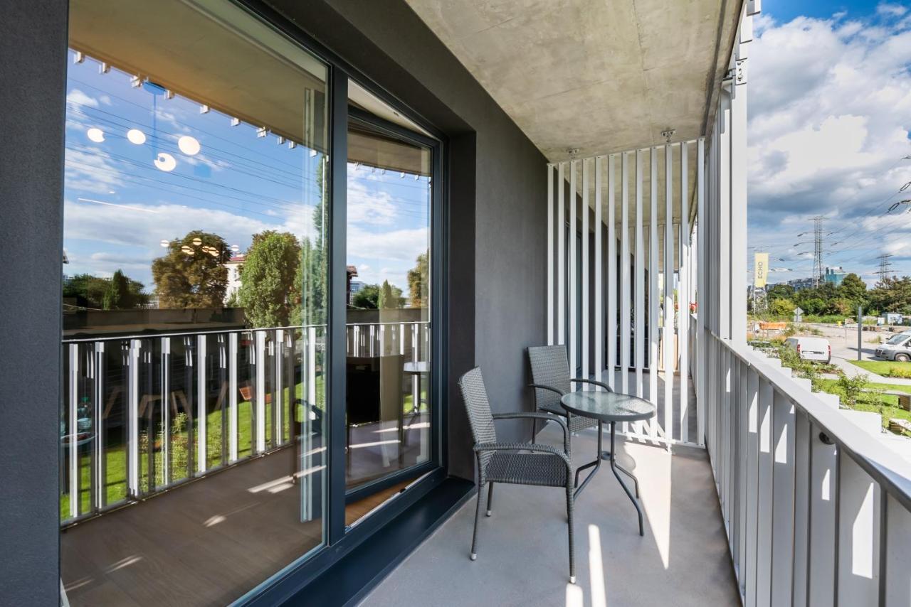 Wola Marble Apartment ワルシャワ エクステリア 写真